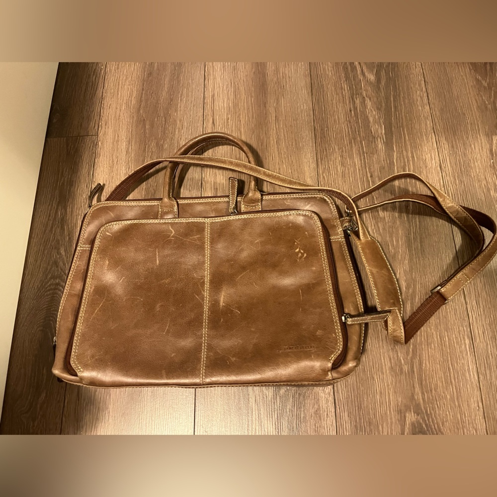 EUC Pedano genuine leather laptop bag